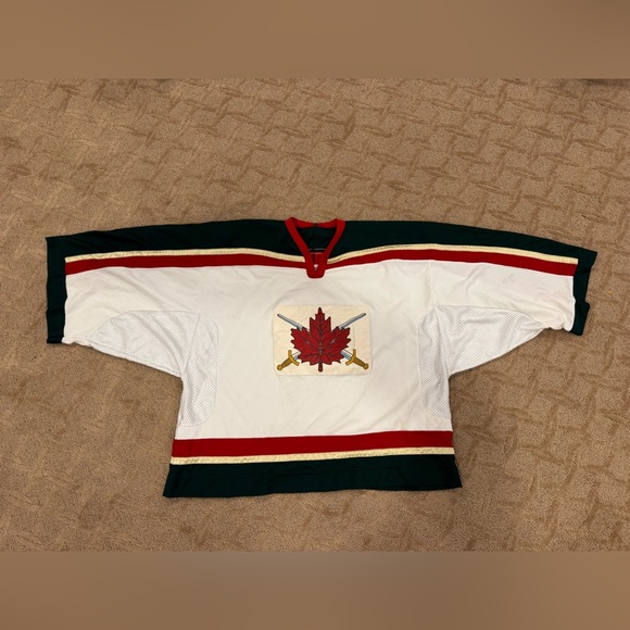 Rare Canadian Army Goalie Cut Hockey Jersey - Picture 13 of 13